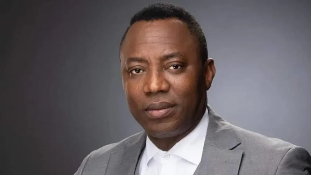 Alleged cyberbullying: Sowore opts to represent himself in court 1 Omoyele Sowore