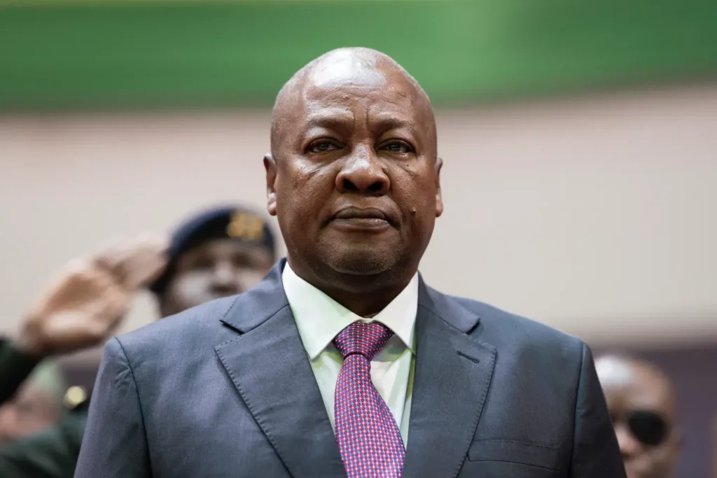 Ghana backs extending presidential term to 5 yrs, lowering age limit 1 Mahama 828dfdb400a33e7e67f7f02c4075efd6 1742304332900