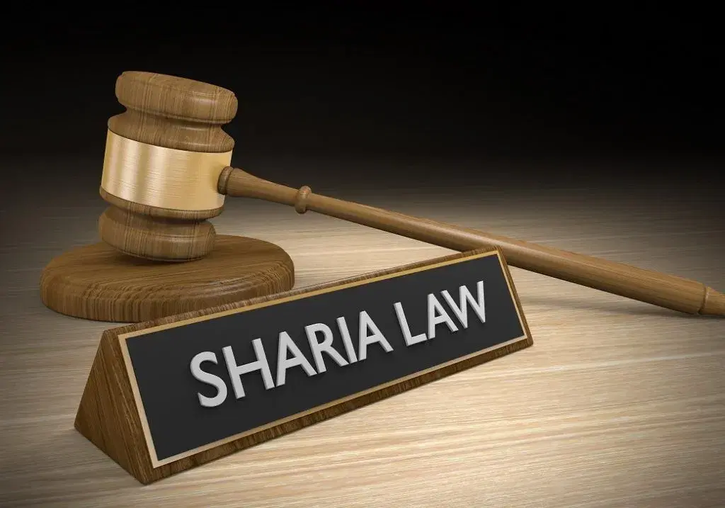 Father begs Sharia court to compel 27-year-old daughter to marry 1 sharia law 1024x717 1